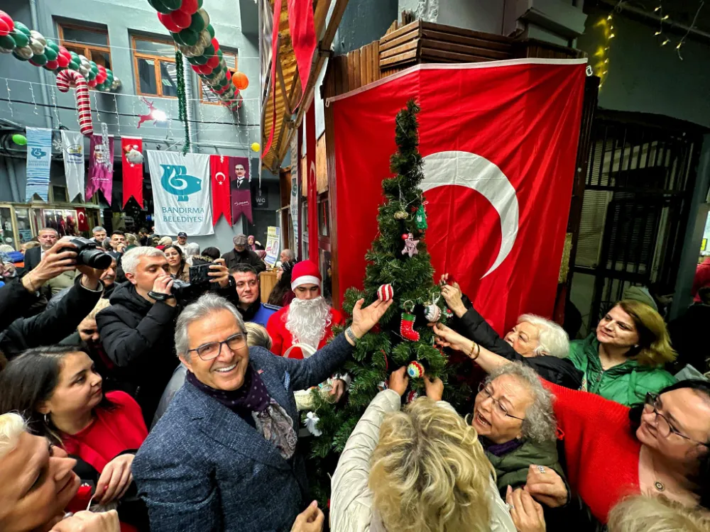 Bandırma’da Yılbaşı Alışveriş Günleri 10. yılında kapılarını açtı