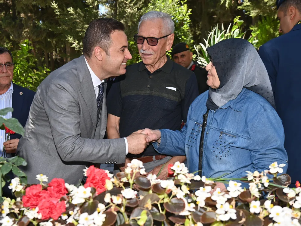 BAŞKAN AKIN, BAYRAMI HEMŞEHRİLERİYLE BİR ARADA GEÇİRDİ