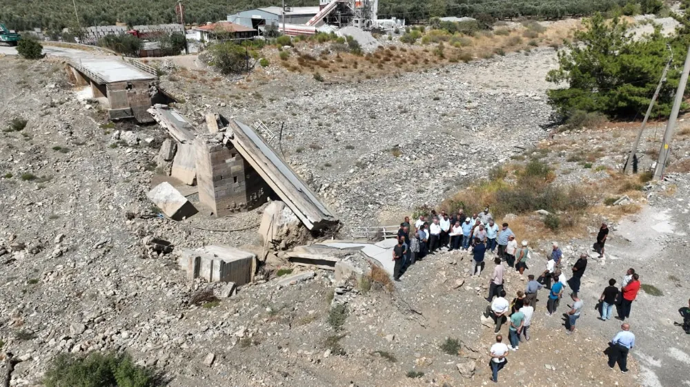 ZEYTİNLİ ÇAYI’NDA SEL FELAKETİNDE YIKILAN KÖPRÜNÜN YENİDEN YAPILMASI İSTENİYOR