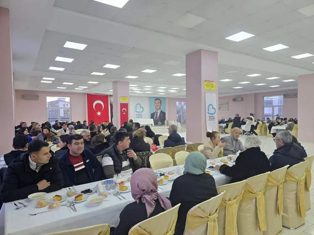  Balıkesir’de “Glütensiz İftar” yüzlerce kişiyi buluşturdu