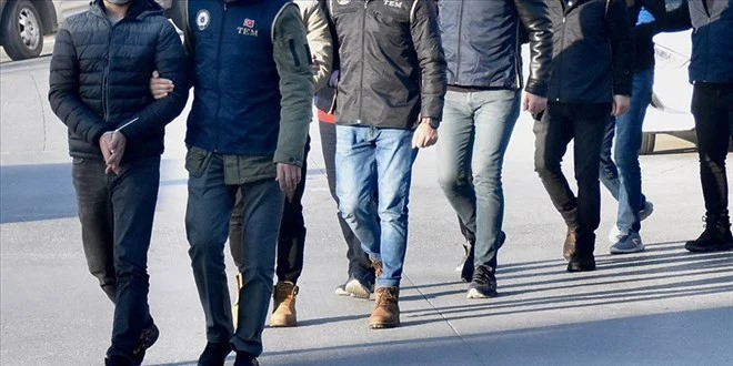 Balıkesir Merkezli FETÖ operasyonu! 11 kişi gözaltına alındı